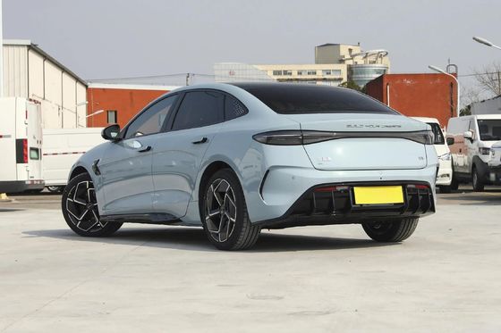 BYD Seal EV 2023 แชมเปี้ยนเอดิชั่น 700 กิโลเมตร ระยะเวลาใช้งานแบตเตอรี่ 230KW ชาร์จเร็วสุด