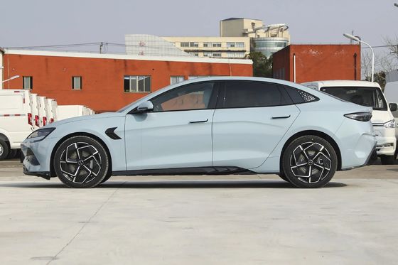 BYD Seal EV 2023 แชมเปี้ยนเอดิชั่น 700 กิโลเมตร ระยะเวลาใช้งานแบตเตอรี่ 230KW ชาร์จเร็วสุด