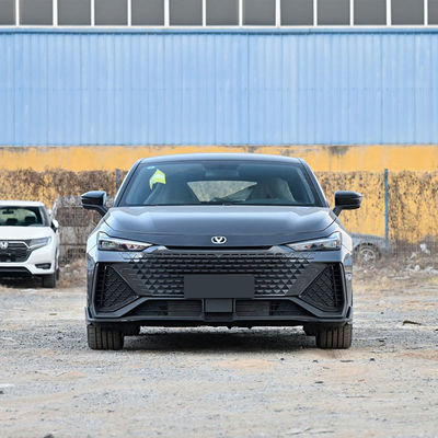 ชันแกน UNI-V IDD Plug In Hybrid ซีดาน 5 ที่นั่ง กิโลเมตร 1100KM