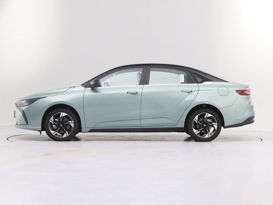 Geely Geometry G6 ซีดานไฟฟ้าจีน 410KM-500KM เหมาะสําหรับ UBER