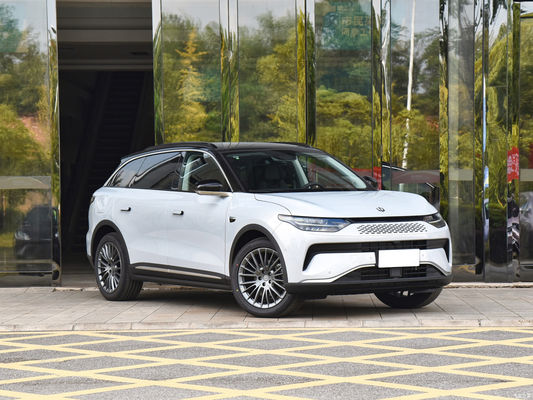 LEAPMOTOR C11 PHEV รุ่น SUV ขนาดกลาง ระยะทาง 1024 กิโลเมตร