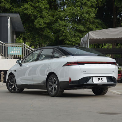 Xpeng P5 SUV ไฟฟ้าจีน รถไฟฟ้า ระยะทางของ 460KM-500KM