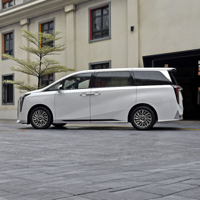 GAC M8 รถยนต์พลังงานเชื้อเพลิงจีน 5 ประตู 7 ที่นั่ง MPV Engine 2.0T