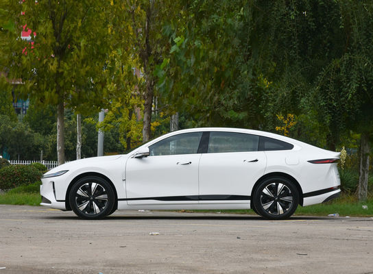 แชงแอน A07 เซดาน EV และ Reev สองส่วนผสม อายุแบตเตอรี่ 515 กม (EV) และ 1200 กม (1.5T เครื่อง Reev)