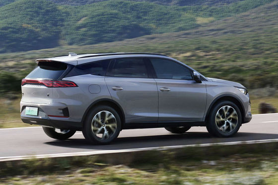 สัมผัสอนาคตของการขับรถด้วยรถยนต์ SUV ไฟฟ้าจีน ที่มีเครื่องยนต์คู่ ขับทุกล้อ และการเชื่อมต่อ 4G/5G